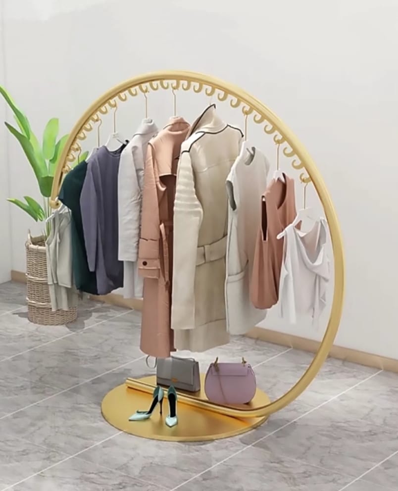 Clothing Display Rack, Curved Metal Clothes Rail, with Lower Shelf, Creative Coat Rack, Unique and Novel, Used in Wedding Shops and Clothing Stores